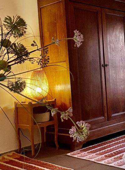 Avant d'aller se coucher, ambiance cosy de la chambre